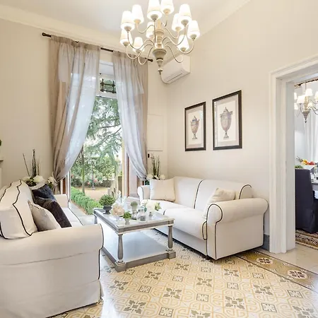 Villa In Lucca With Saltwater Pool