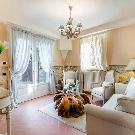 Villa In Lucca With Saltwater Pool *