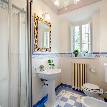 Villa In Lucca With Saltwater Pool *