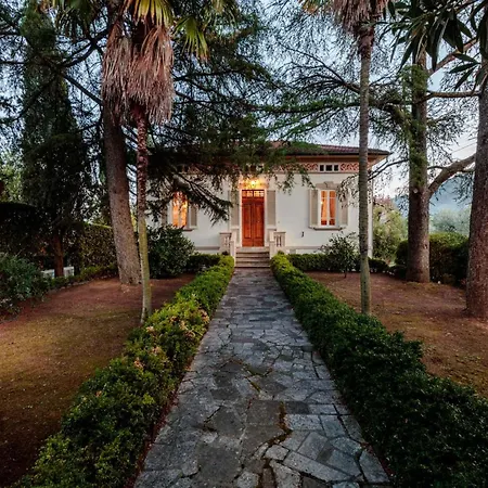 Villa In Lucca With Saltwater Pool