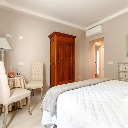 Villa In Lucca With Saltwater Pool *